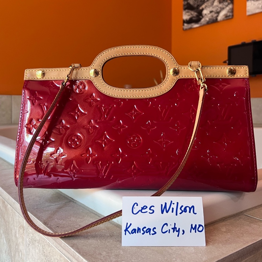 ❌SOLD❌Louis Vuitton Vernis Roxbury Red Patent Leather Handbag